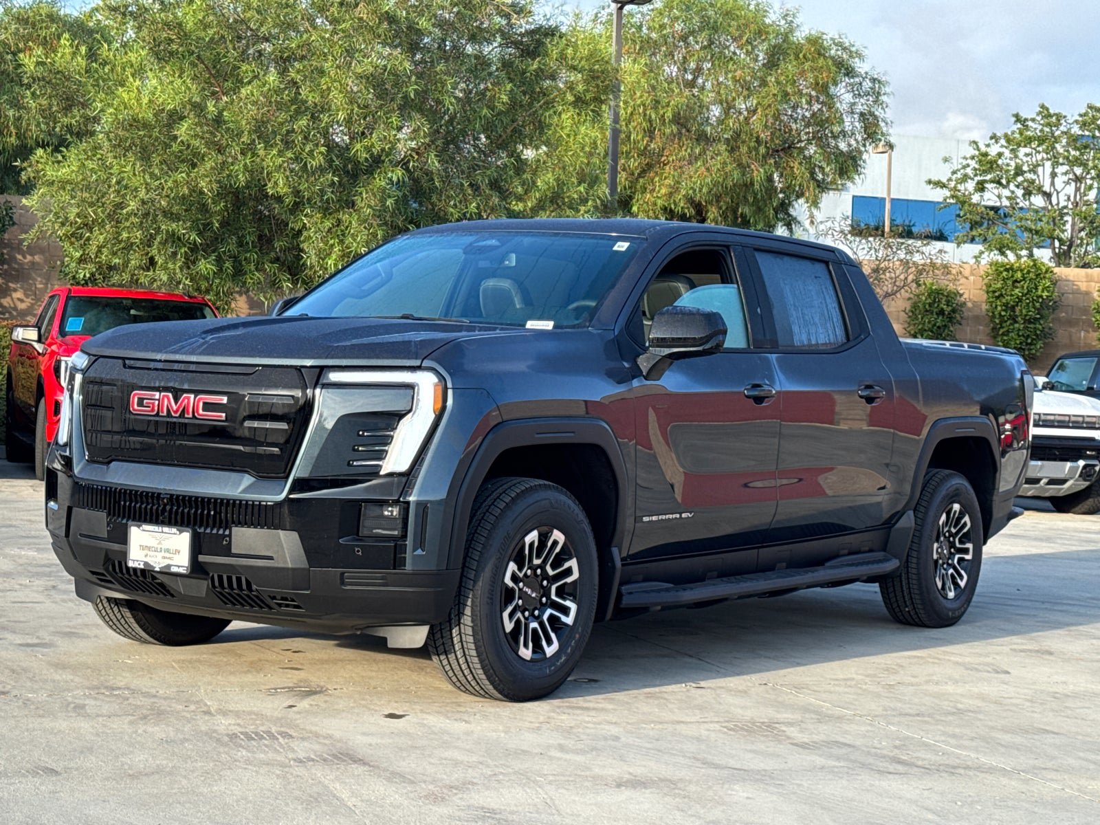 Used 2026 GMC Sierra EV Elevation AWD/4WD image 4