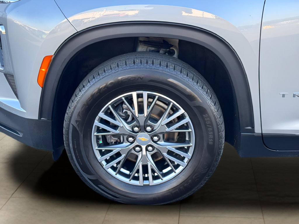 Used 2024 Chevrolet Traverse LT FWD image 36