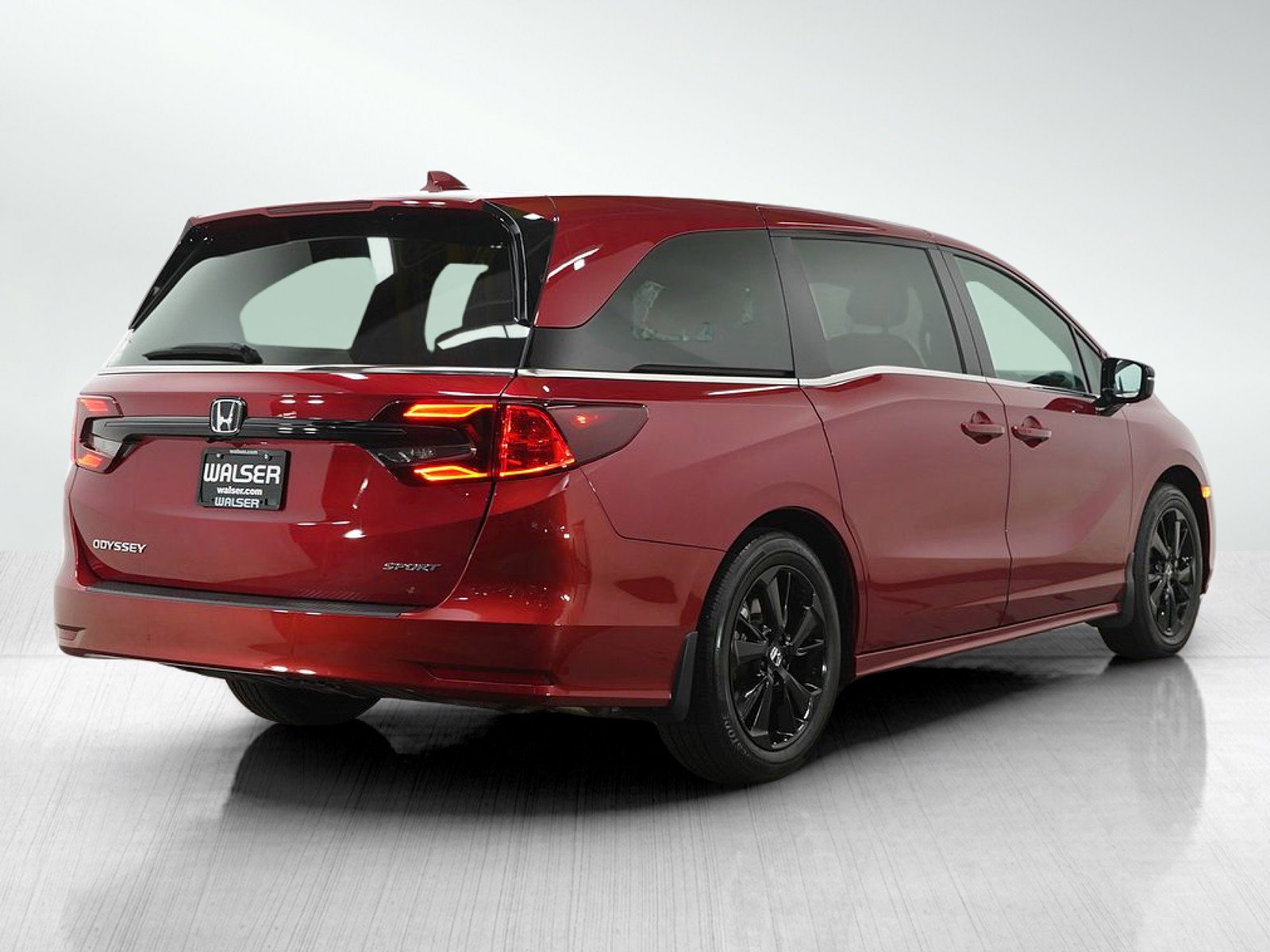 Used 2024 Honda Odyssey Sport image 5