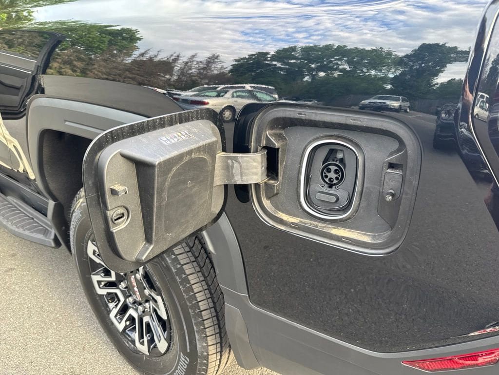 New 2026 GMC Sierra EV Elevation w/ Premium Package AWD/4WD image 67