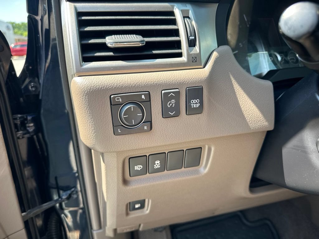 Used 2018 Lexus GX 460 Premium AWD/4WD image 11