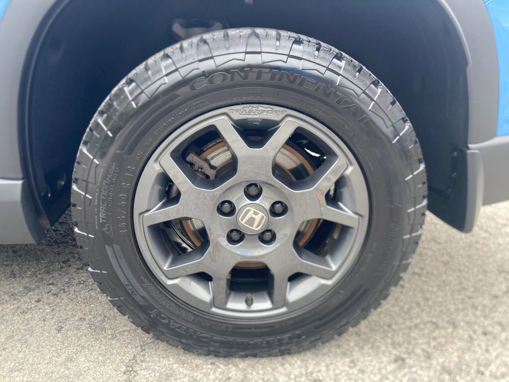 Used 2025 Honda Pilot TrailSport image 11