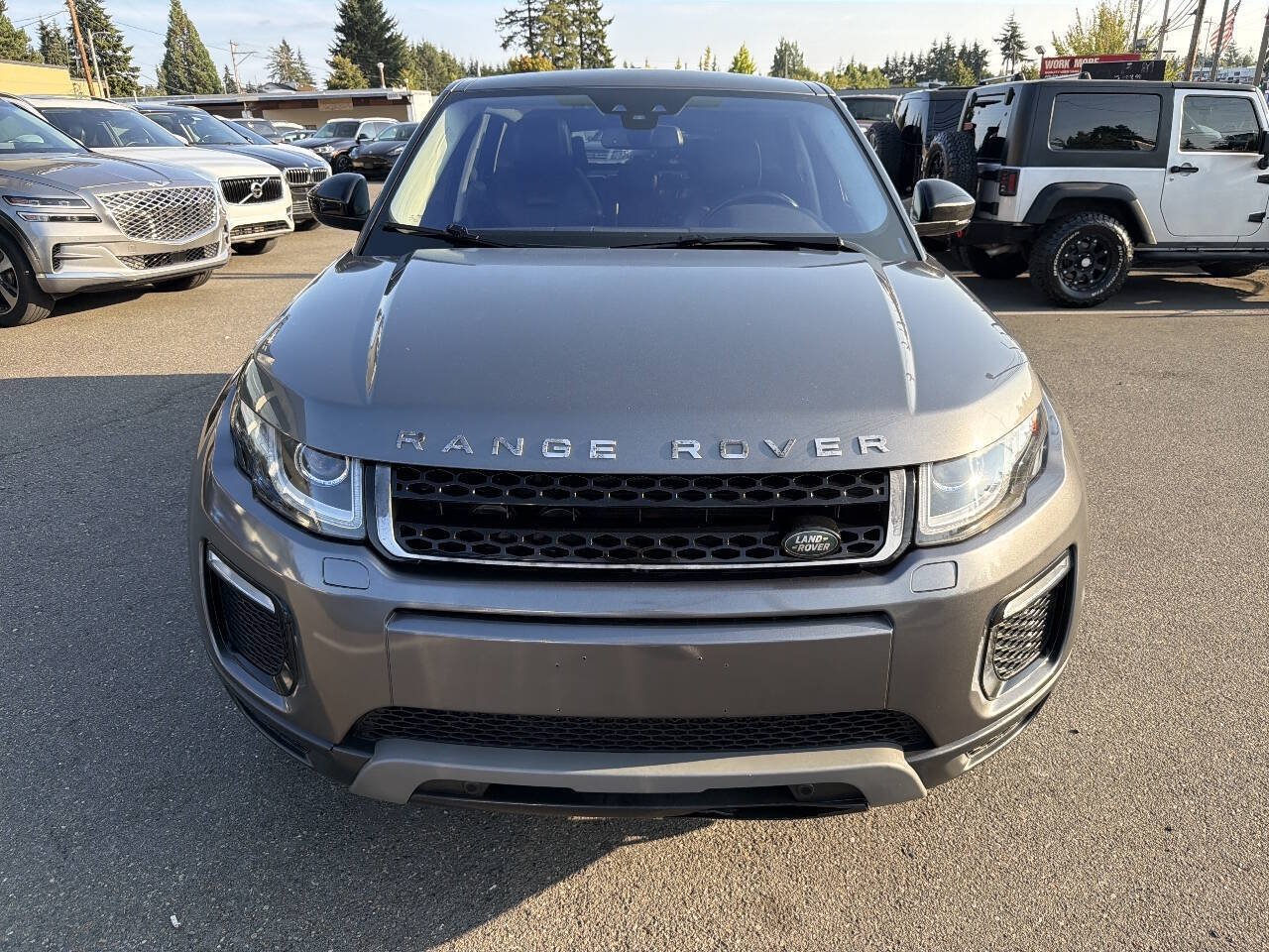 Used 2017 Land Rover Range Rover Evoque SE Premium AWD/4WD image 12
