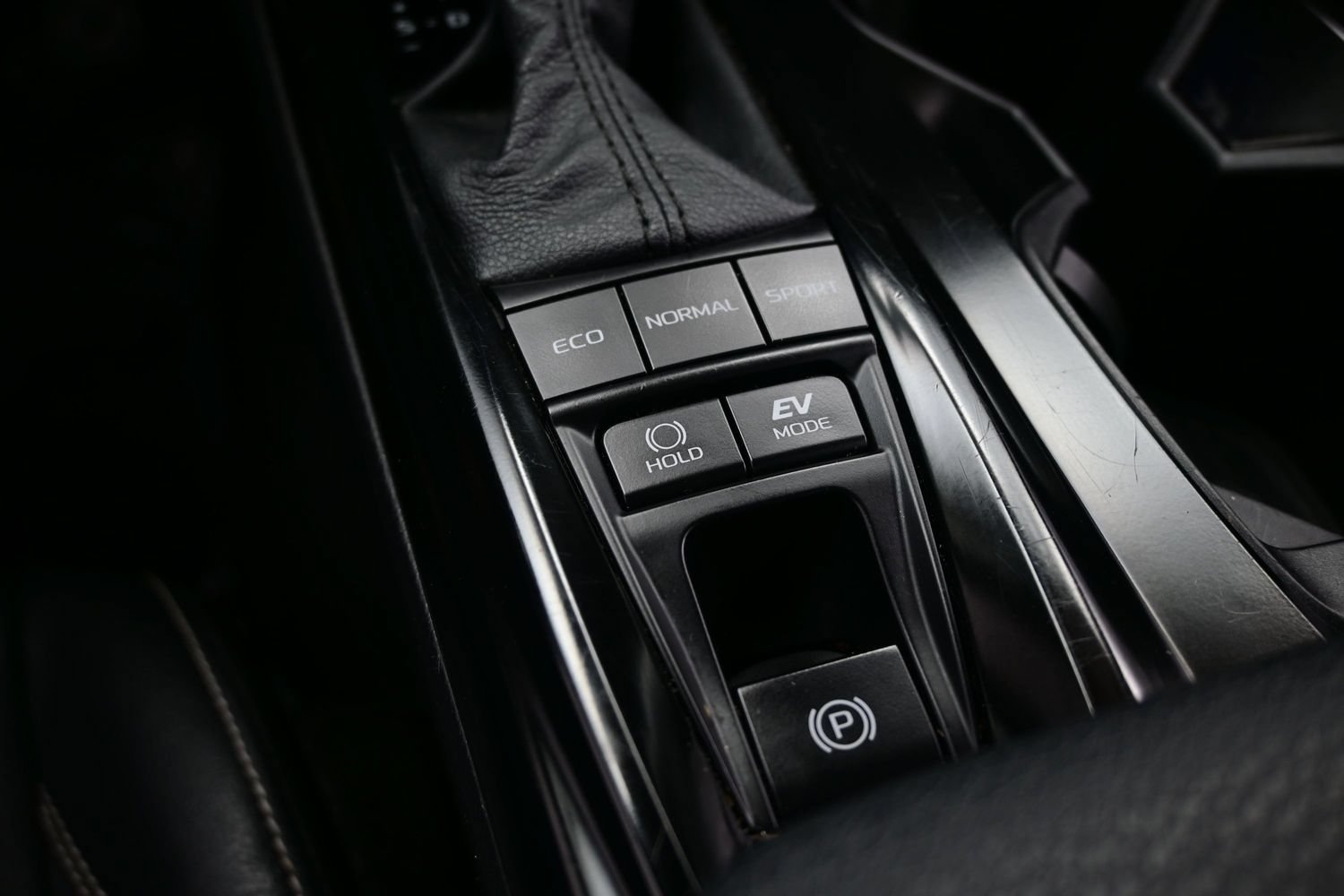 Used 2025 Toyota Camry SE FWD image 22