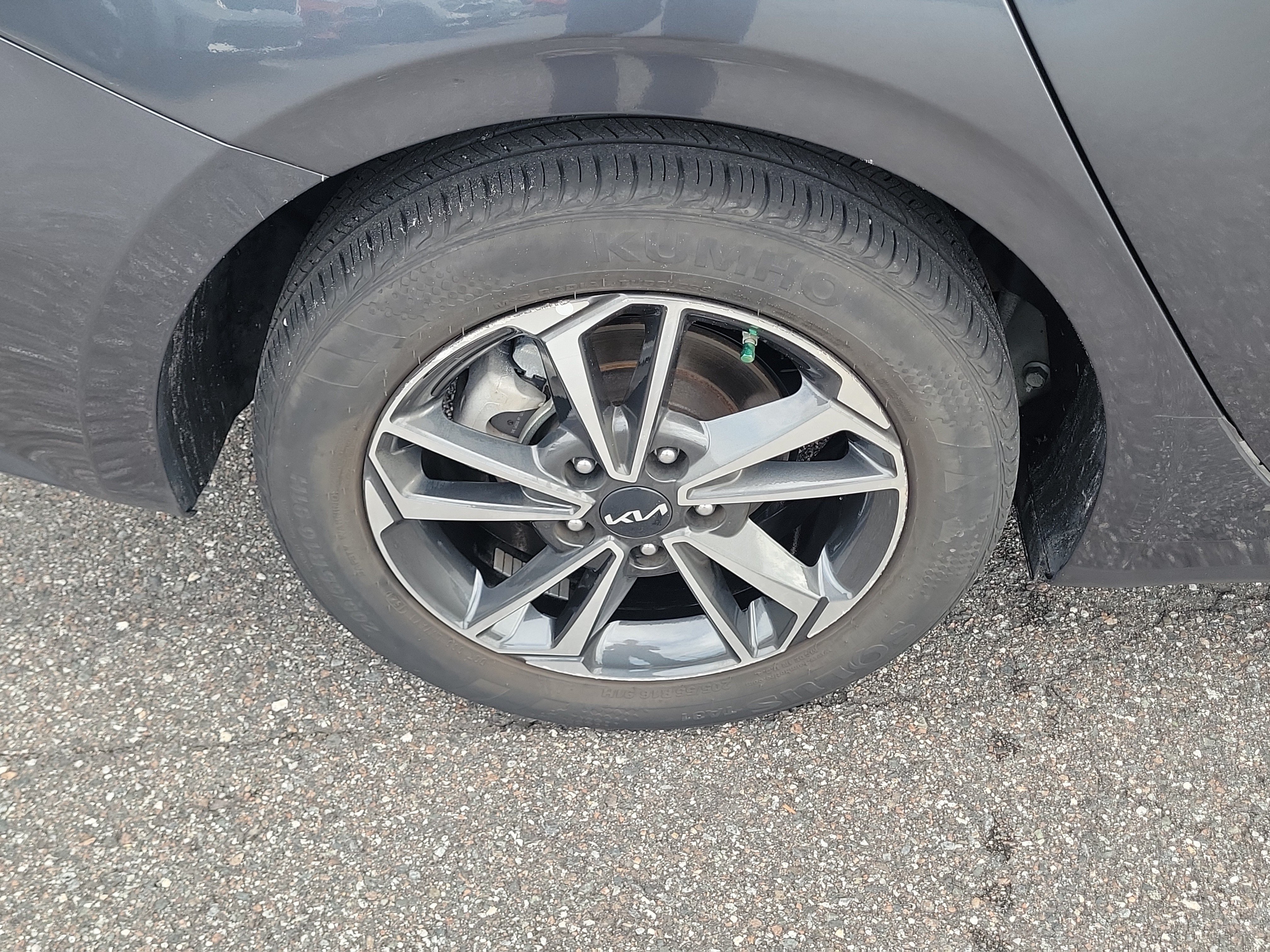 Certified 2024 Kia Forte LXS FWD image 37