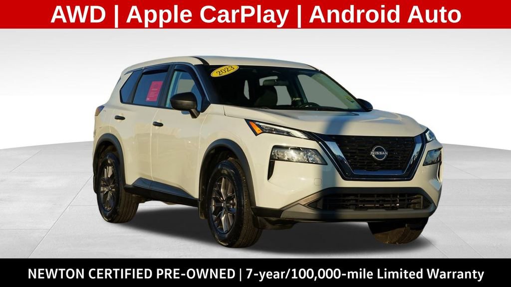 Used 2023 Nissan Rogue S image 1