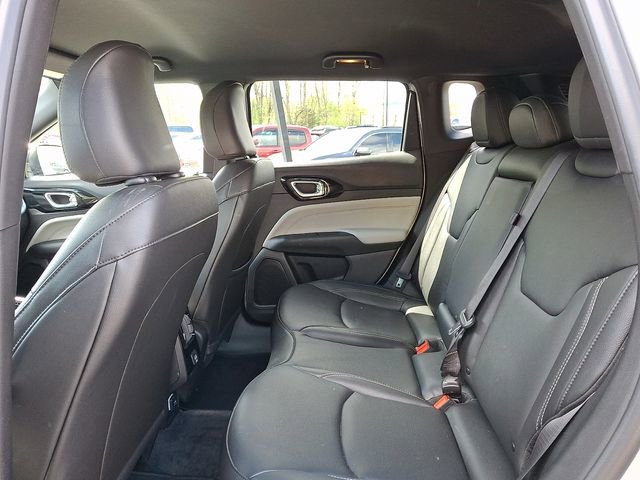 Used 2025 Jeep Compass Limited AWD/4WD image 10
