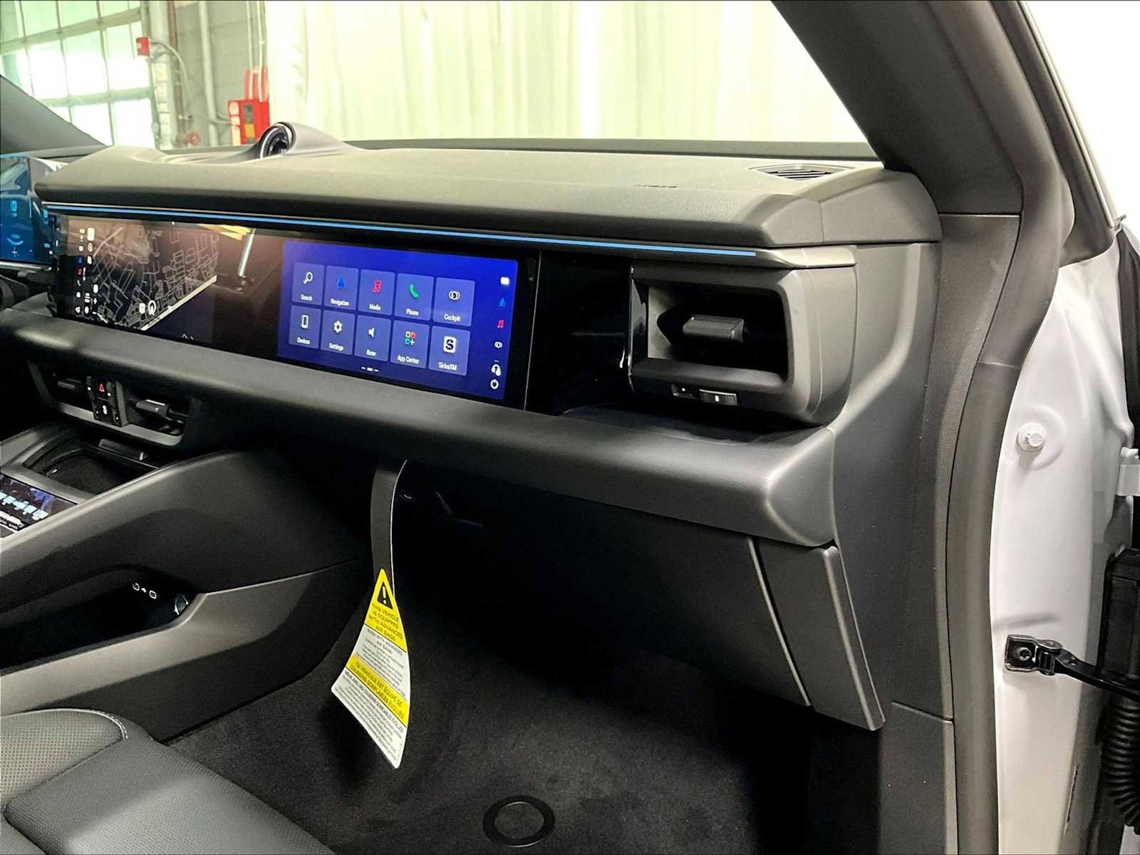 New 2026 Porsche Macan Electric RWD image 27