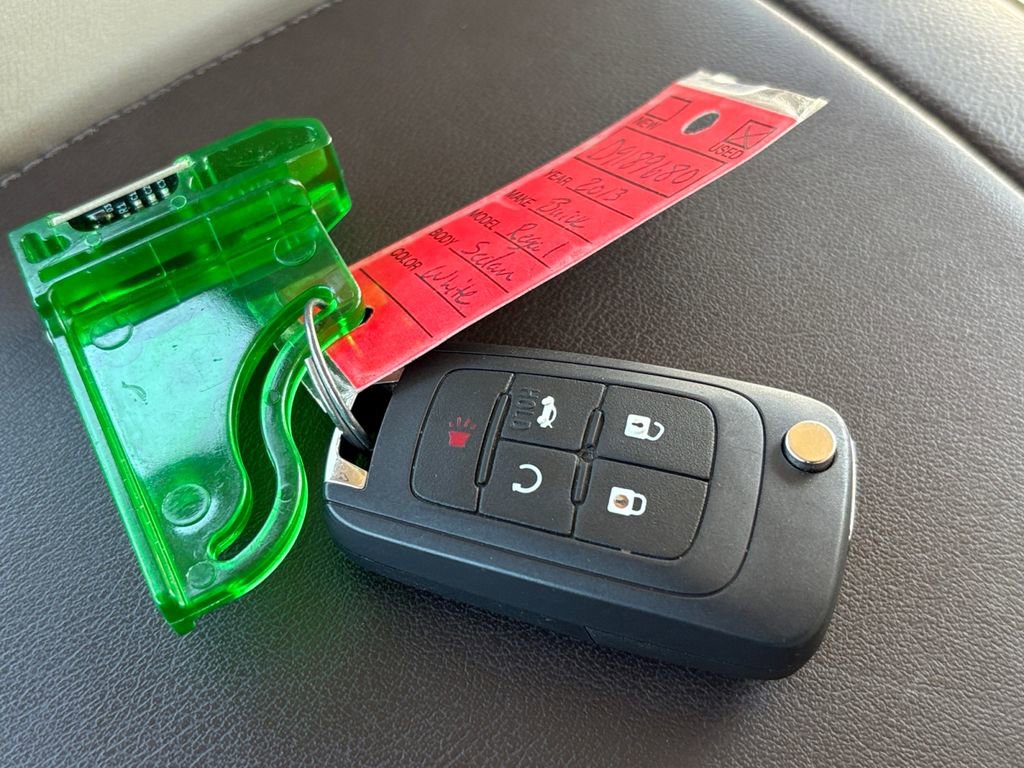 Used 2013 Buick Regal Premium image 29