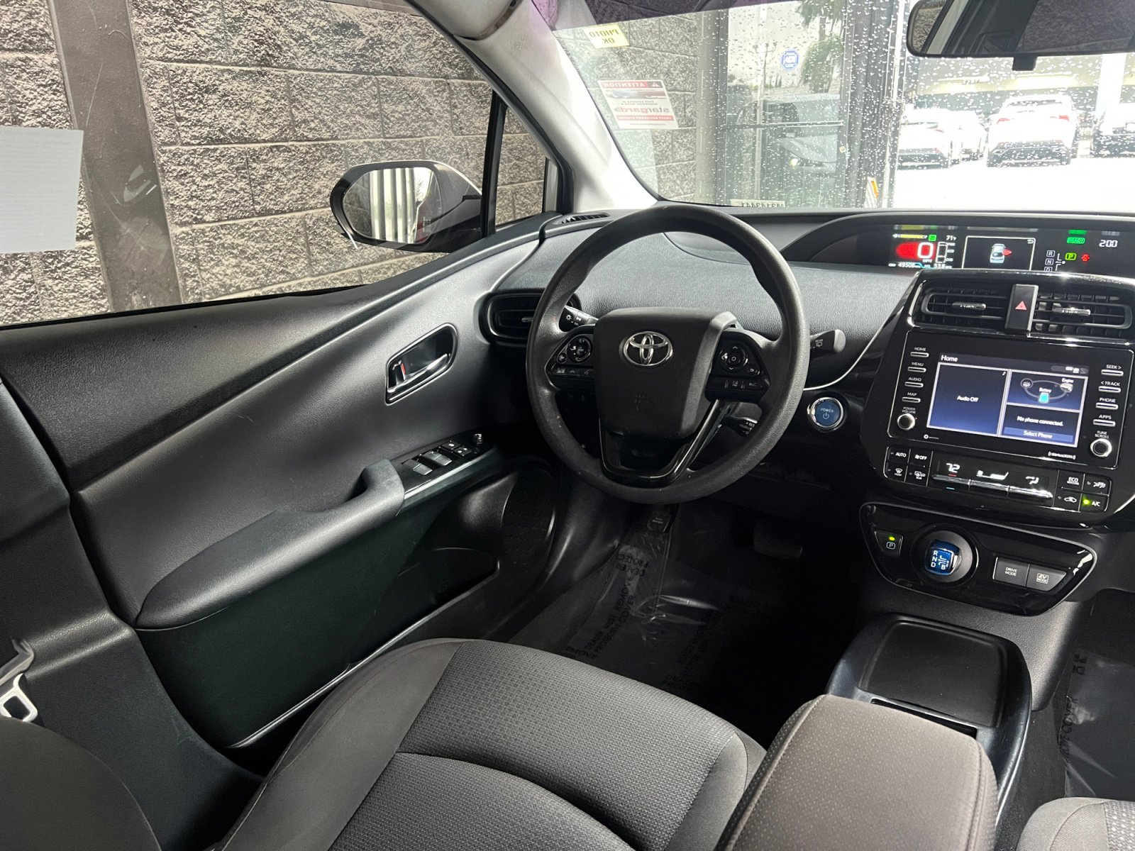 Used 2021 Toyota Prius LE w/ Carpet Mat Package (TMS) image 16