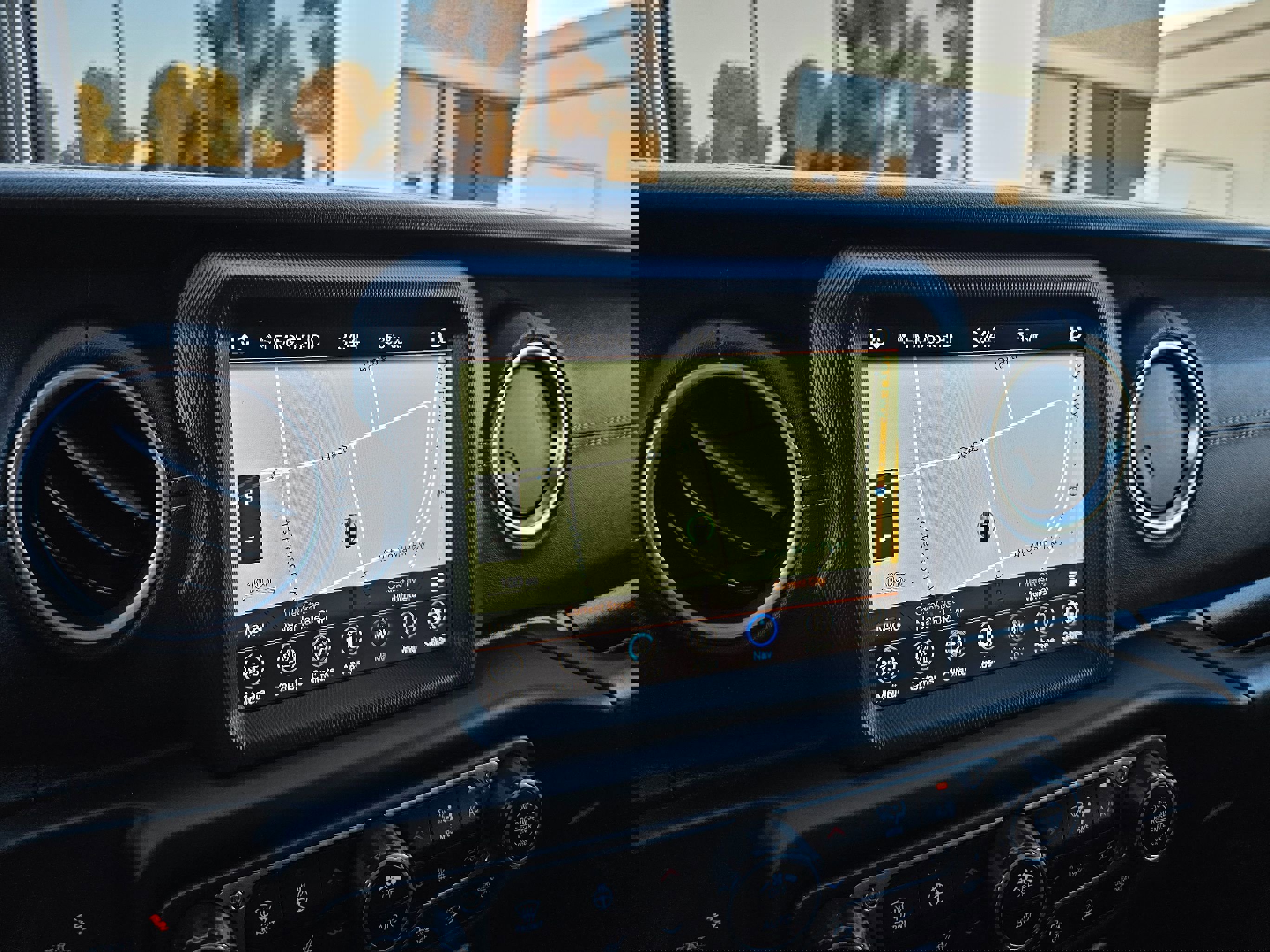 Used 2020 Jeep Wrangler Unlimited Sahara w/ Uconnect 4C Nav & Sound Group image 25