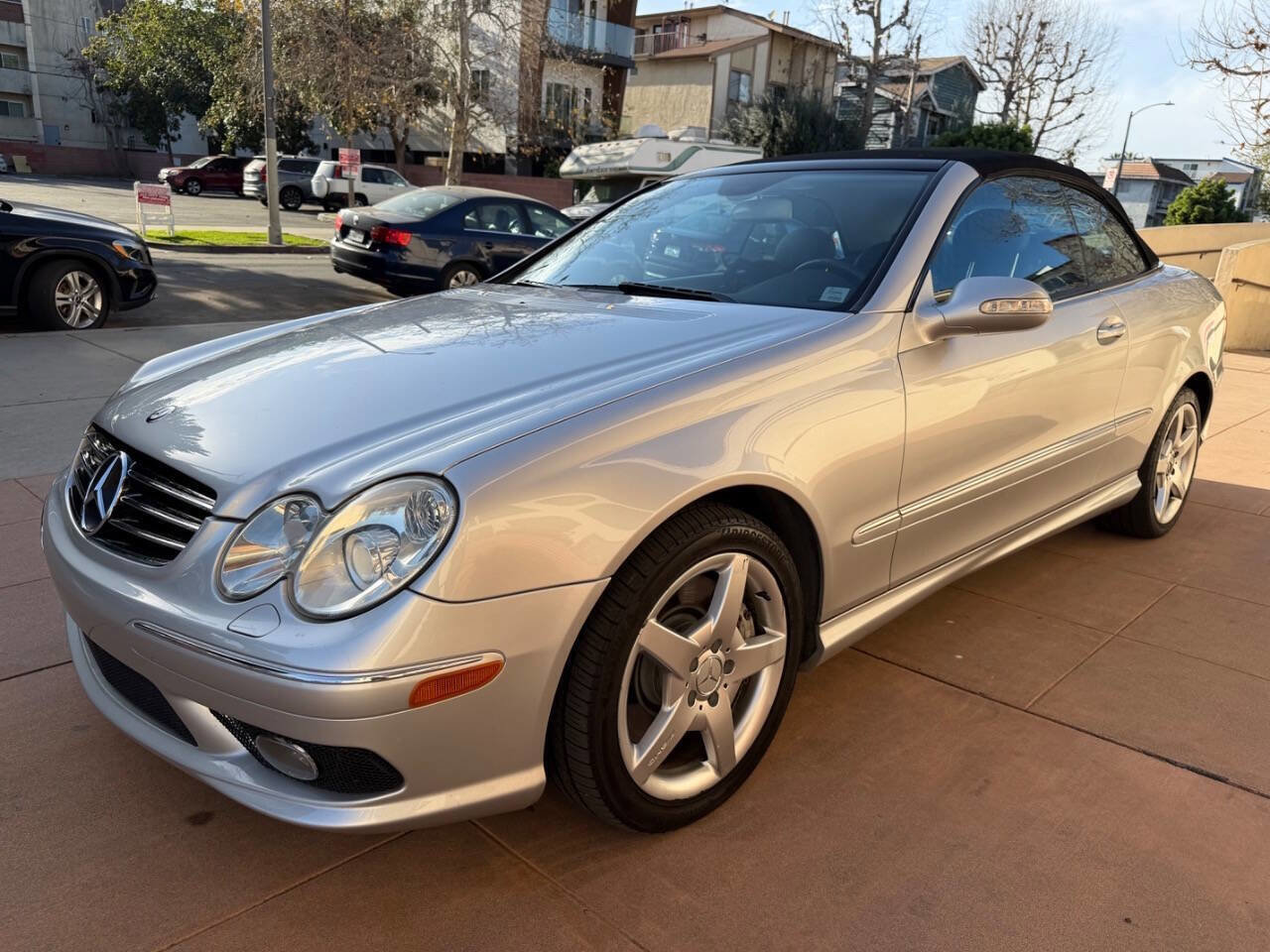 Used 2005 Mercedes-Benz CLK 500 Cabriolet w/ Lighting Pkg image 32