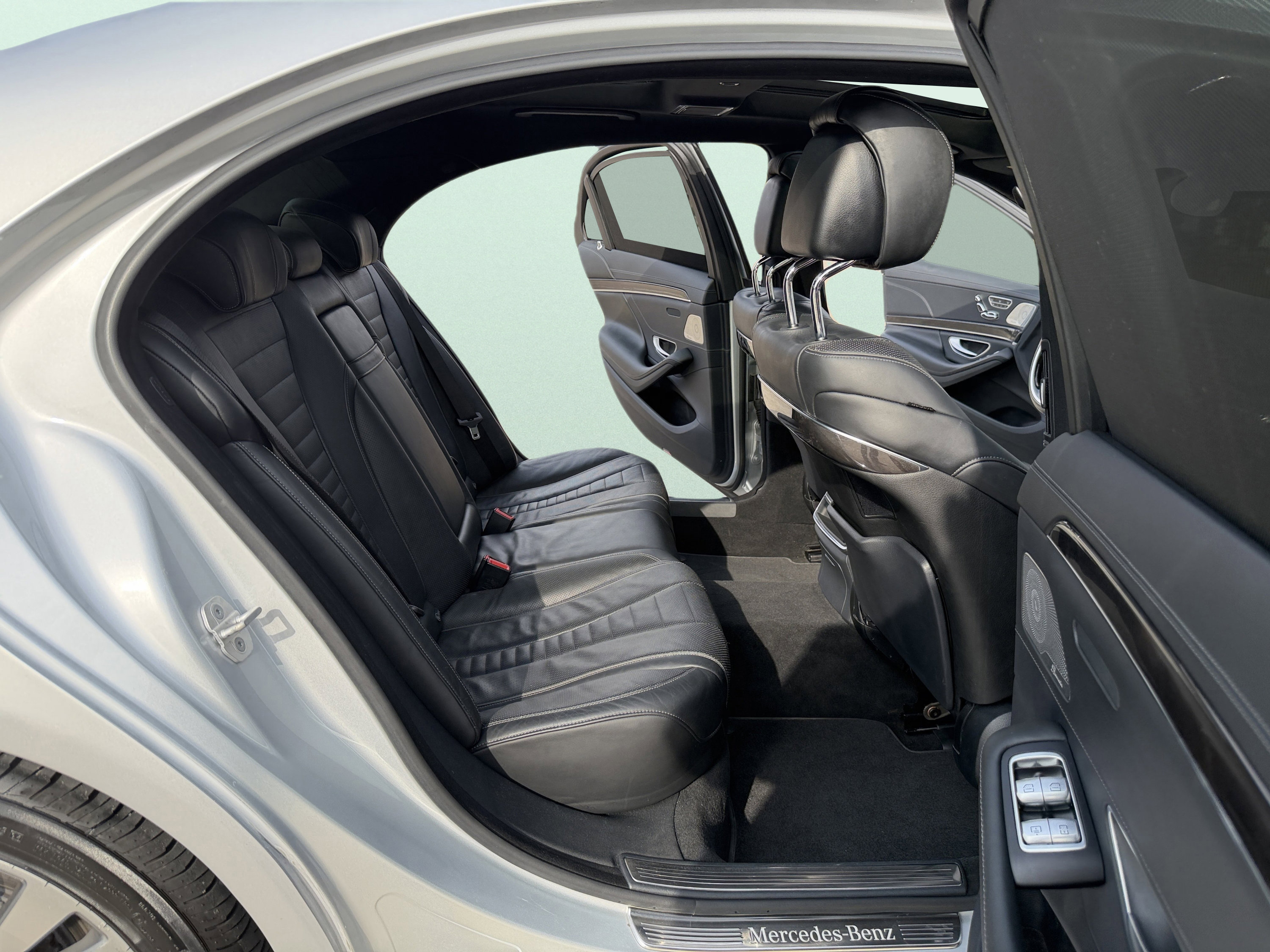 Used 2016 Mercedes-Benz S 550 Sedan image 45