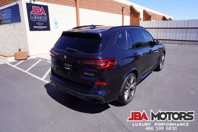 Used 2021 BMW X5 M50i w/ Executive Package image 46