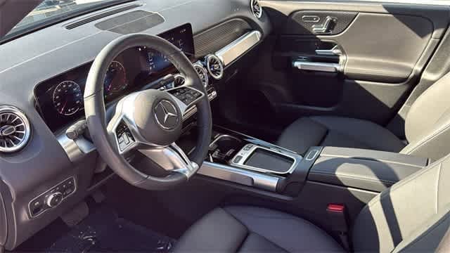 Certified 2025 Mercedes-Benz GLB 250 4MATIC image 97