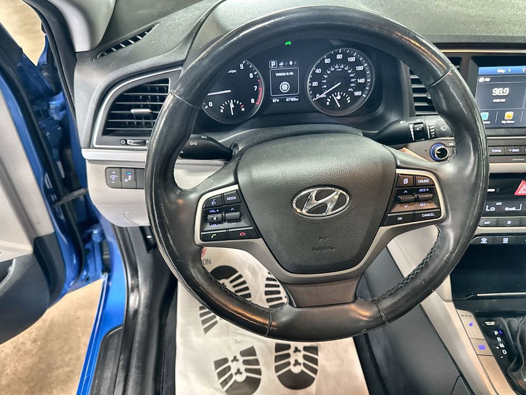 Used 2018 Hyundai Elantra Value Edition FWD image 17