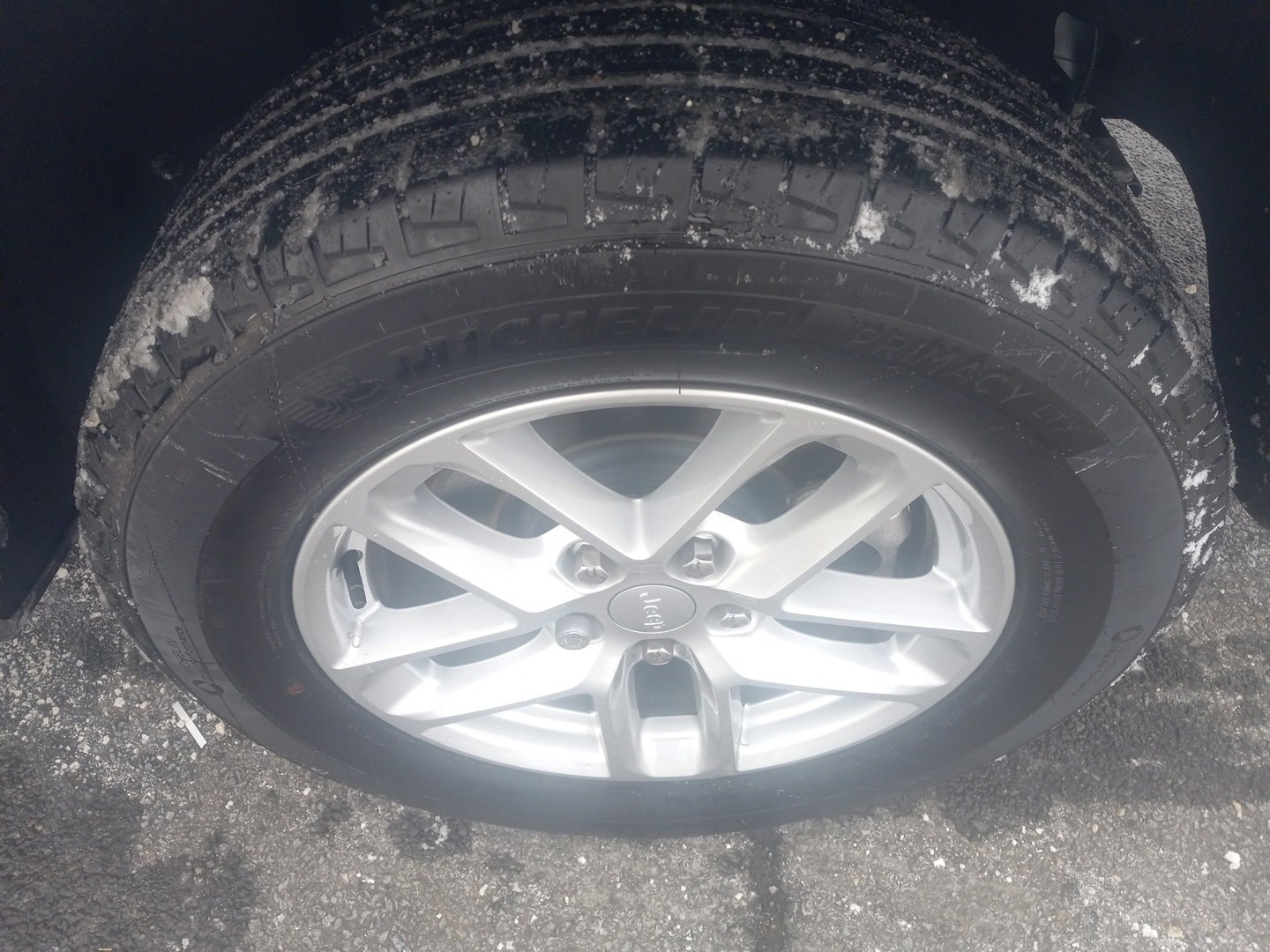 Used 2024 Jeep Grand Cherokee L Laredo w/ Luxury Tech Group I image 25