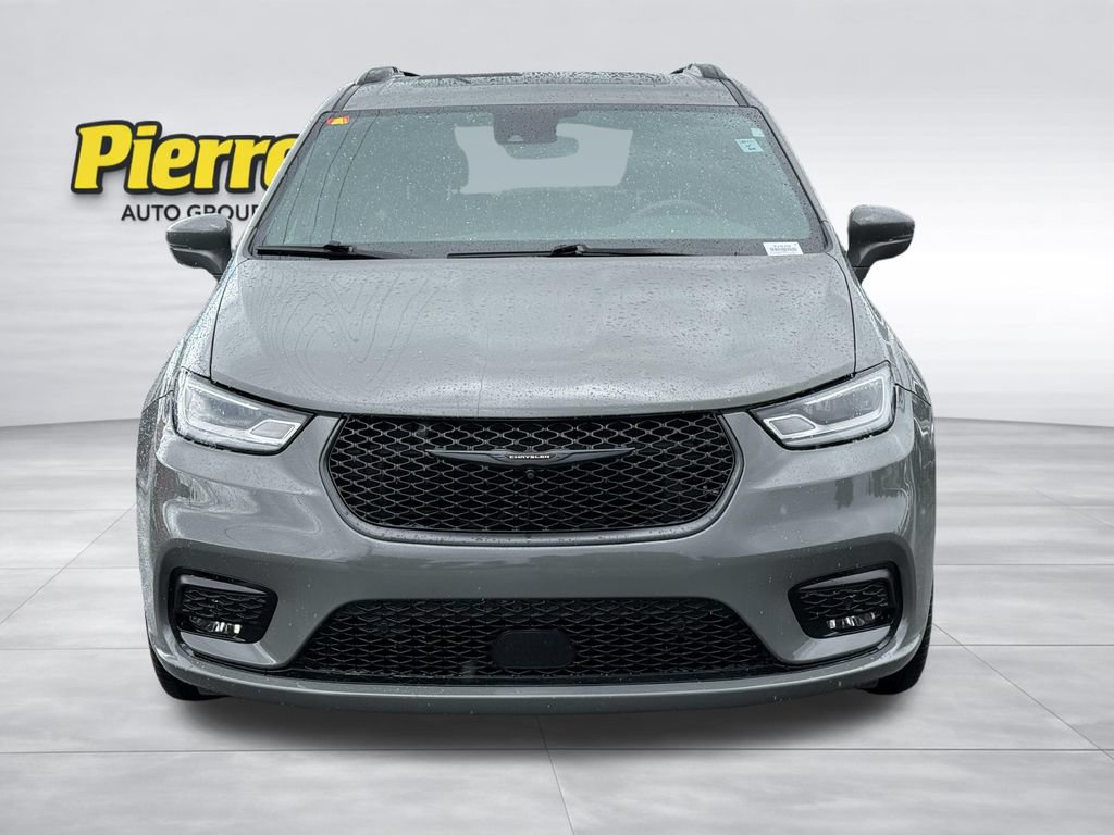 Used 2022 Chrysler Pacifica Limited w/ S Appearance Package AWD/4WD image 5