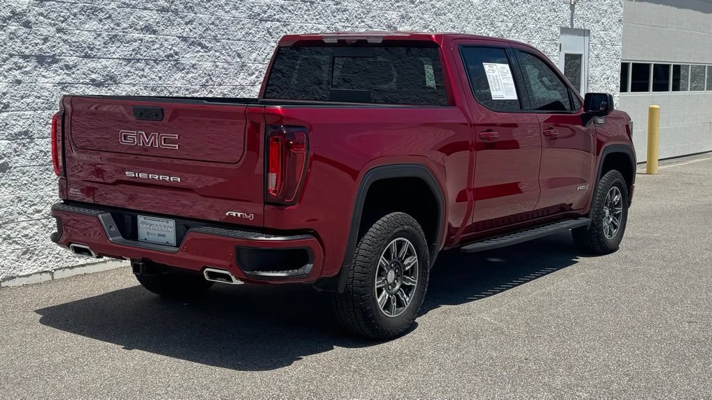 Used 2024 GMC Sierra 1500 AT4 w/ Technology Package AWD/4WD image 3