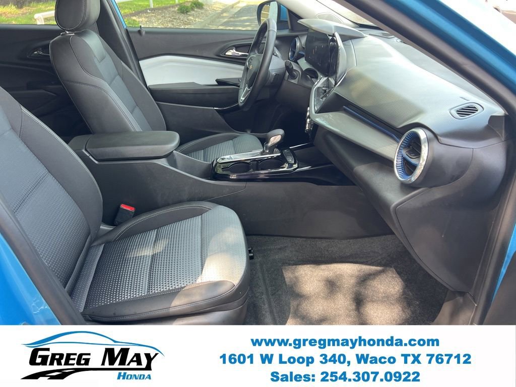 Used 2026 Chevrolet Trax LT w/ Driver Confidence Package FWD image 12