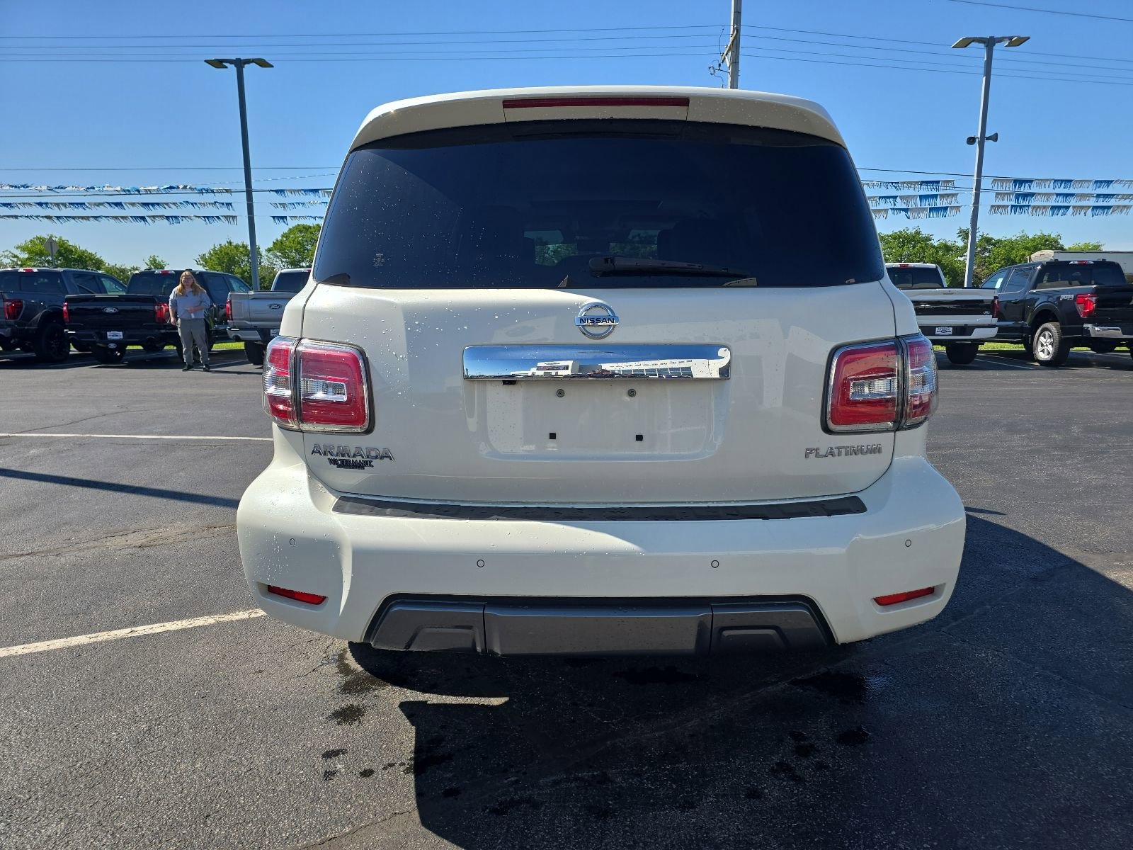 Used 2020 Nissan Armada Platinum w/ Captain's Chairs Package AWD/4WD image 5