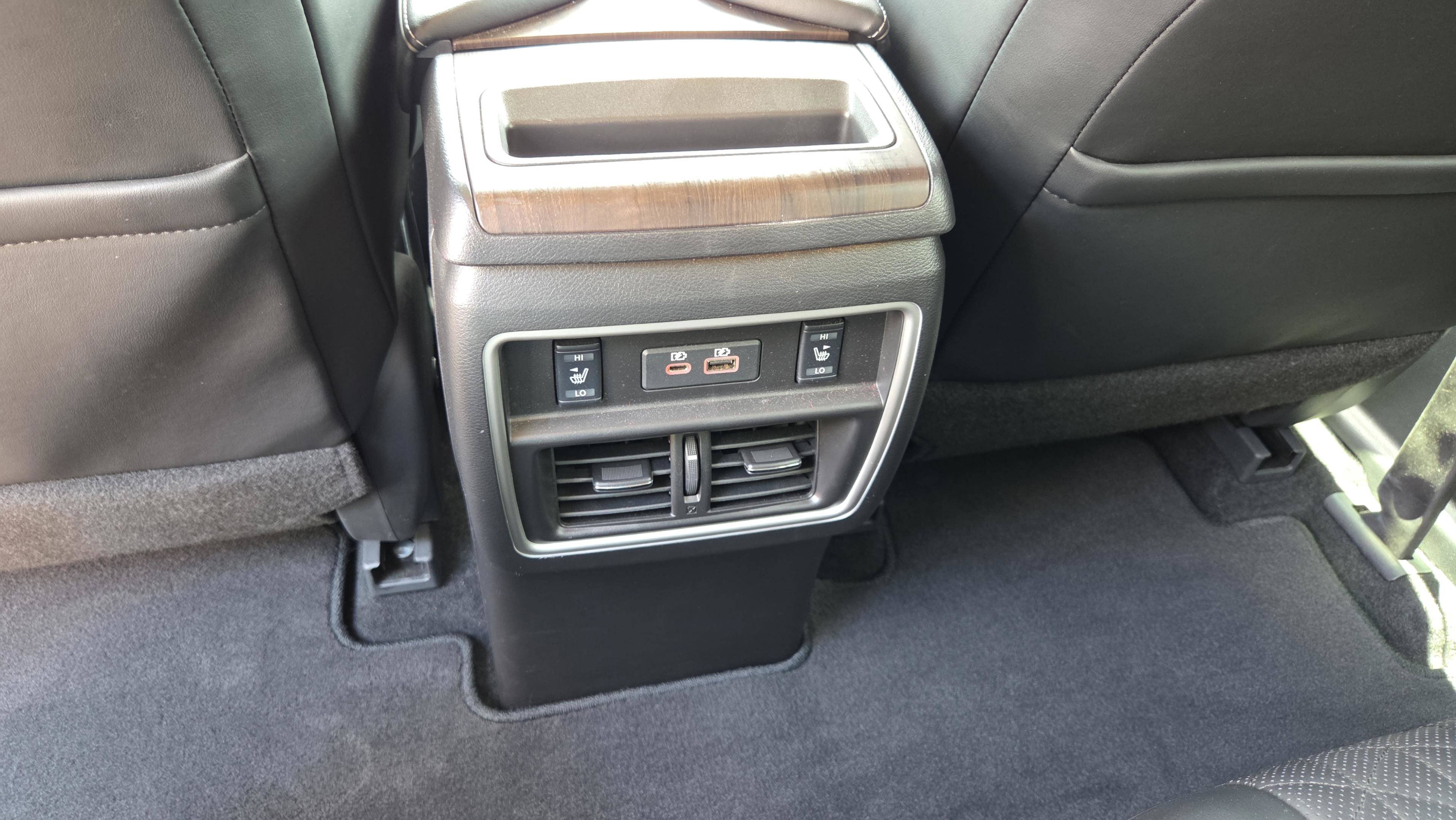 Used 2020 Nissan Murano Platinum FWD image 12