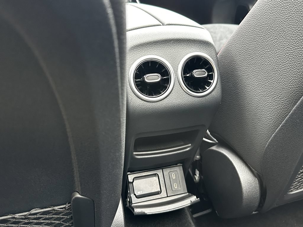 Certified 2025 Mercedes-Benz GLB 250 image 26