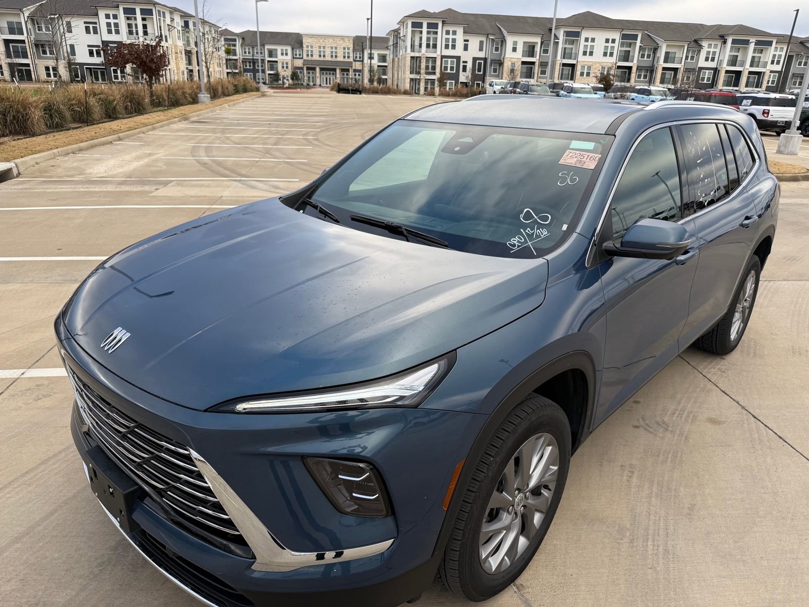 Certified 2025 Buick Enclave Preferred image 13