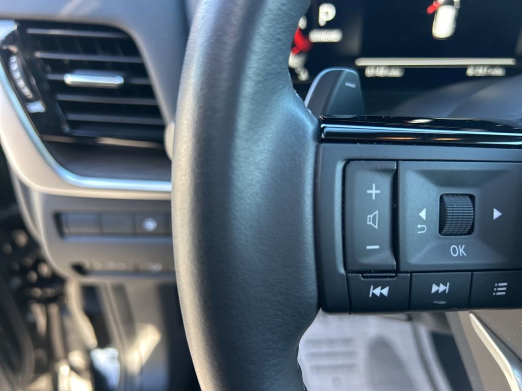 Used 2024 Nissan Rogue Platinum w/ Platinum Premium Package image 24