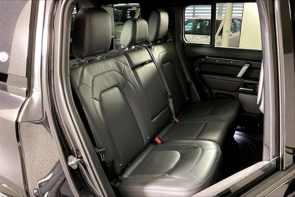Used 2024 Land Rover Defender 110 V8 image 26