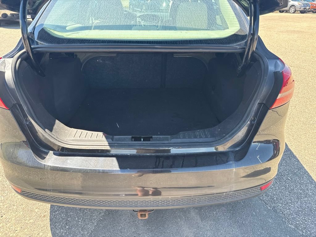 Used 2015 Ford Focus SE FWD image 9
