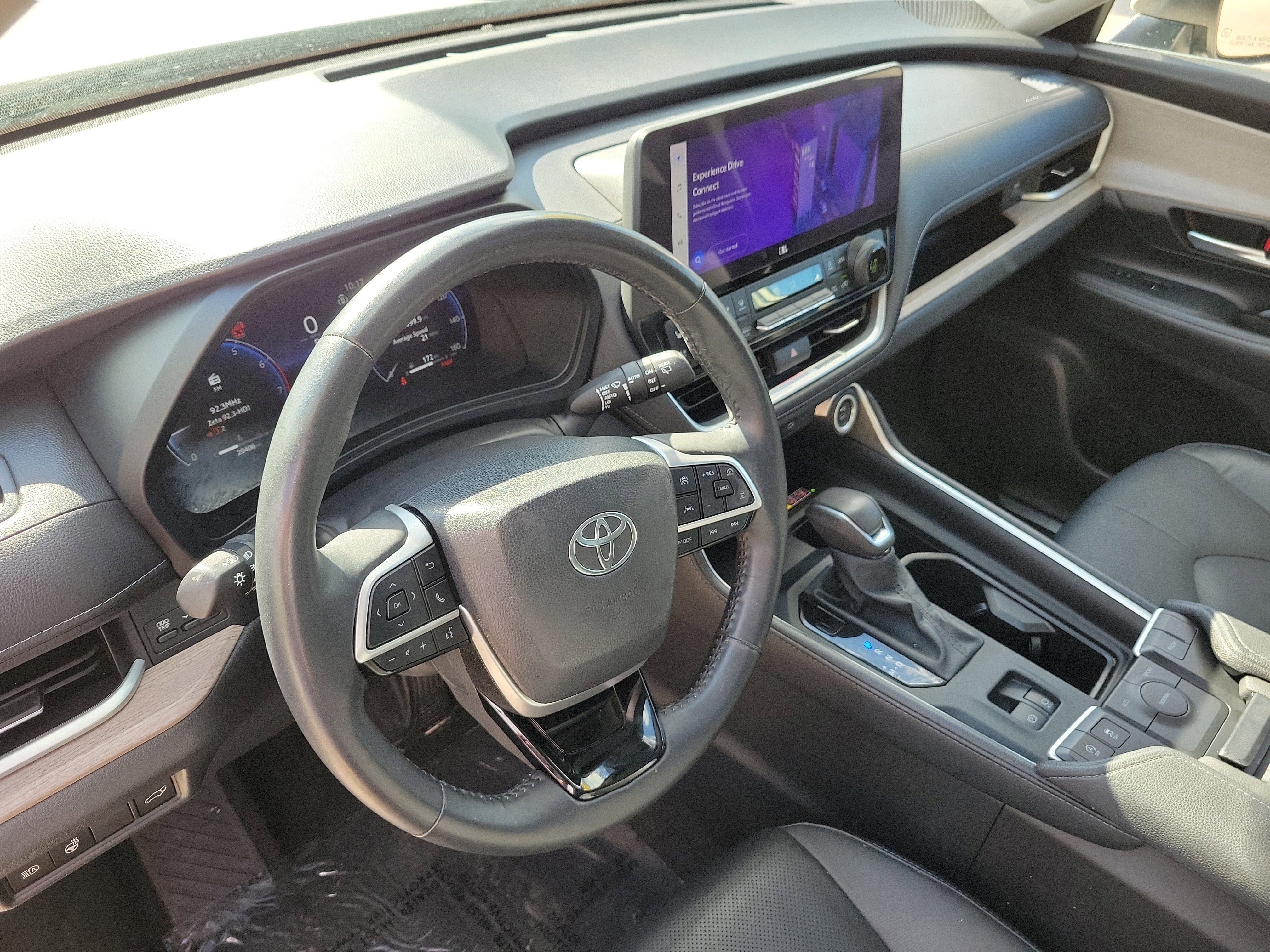 Used 2024 Toyota Grand Highlander Limited image 24