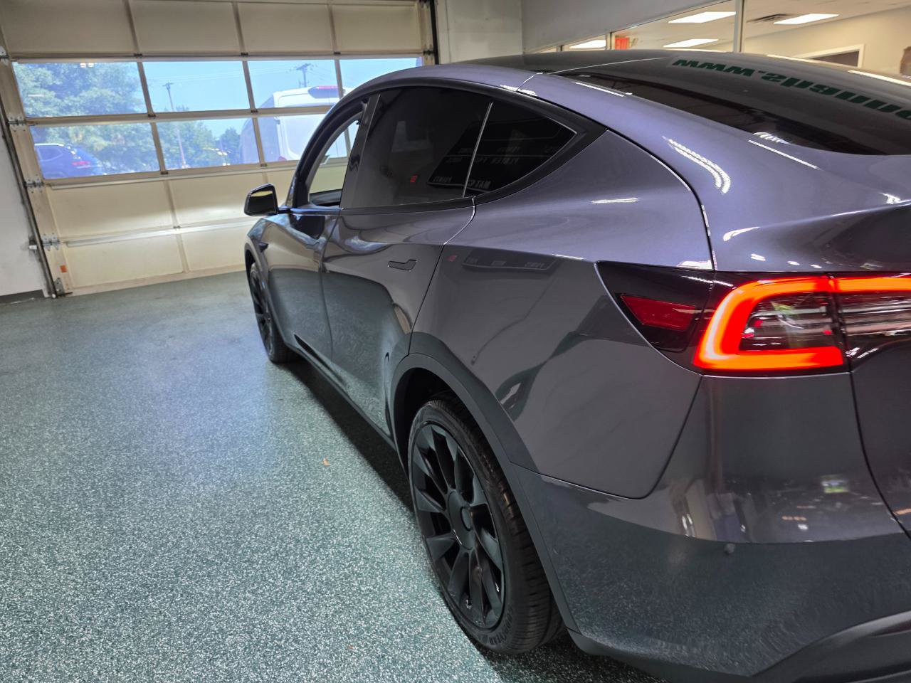 Used 2021 Tesla Model Y Long Range AWD/4WD image 10