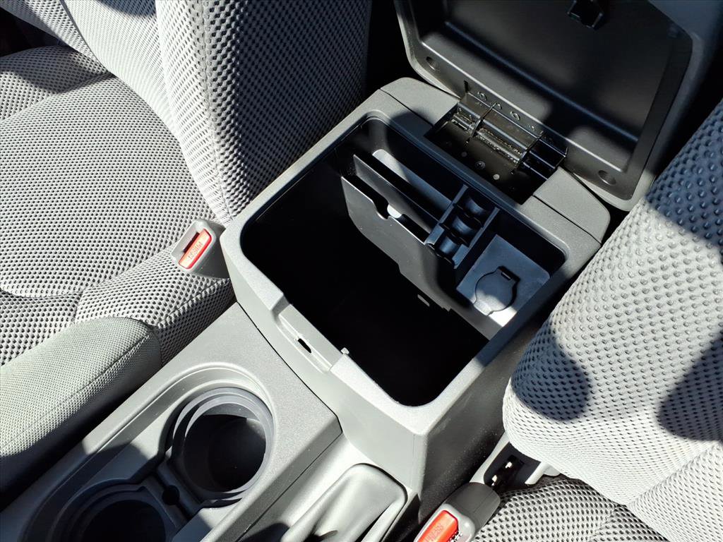 Used 2020 Nissan Frontier SV w/ Midnight Edition Floor Mats image 32