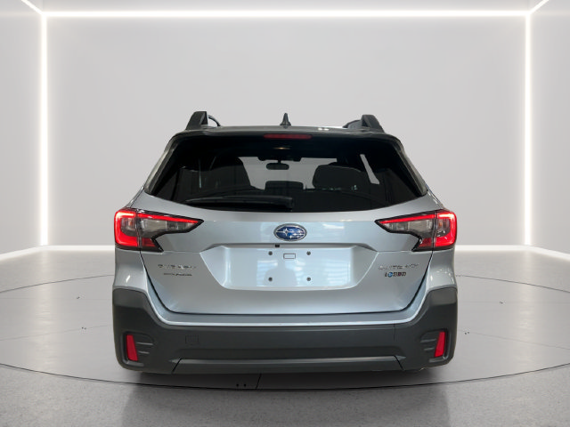 Used 2022 Subaru Outback Premium AWD/4WD image 4