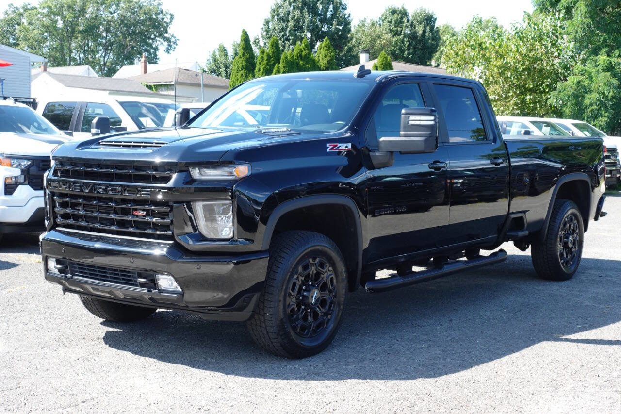 Used 2022 Chevrolet Silverado 2500 LT w/ Midnight Edition