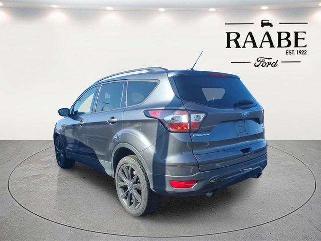 Used 2018 Ford Escape SE w/ SE Sport Appearance Package AWD/4WD image 14
