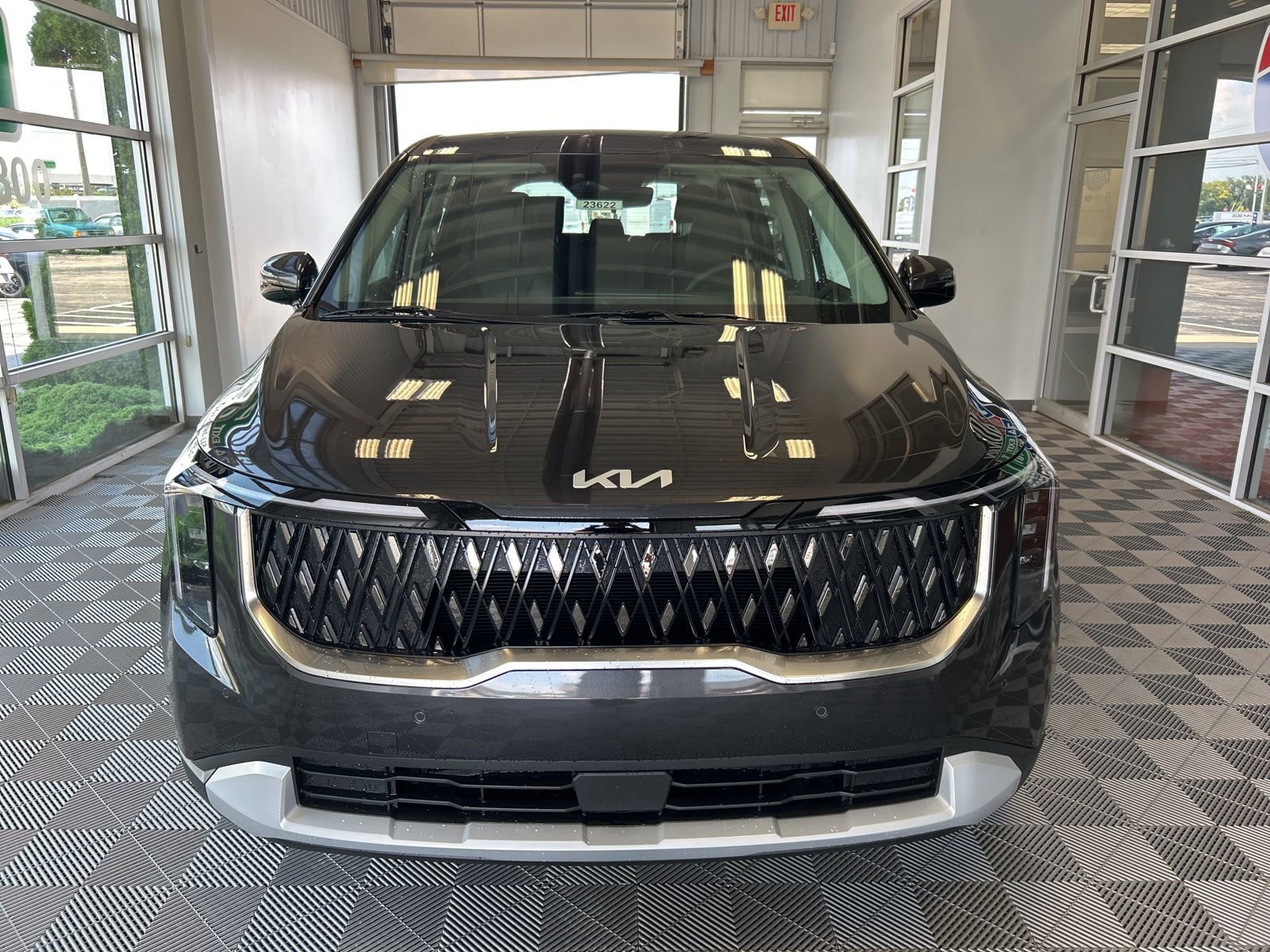 New 2026 Kia Carnival image 2