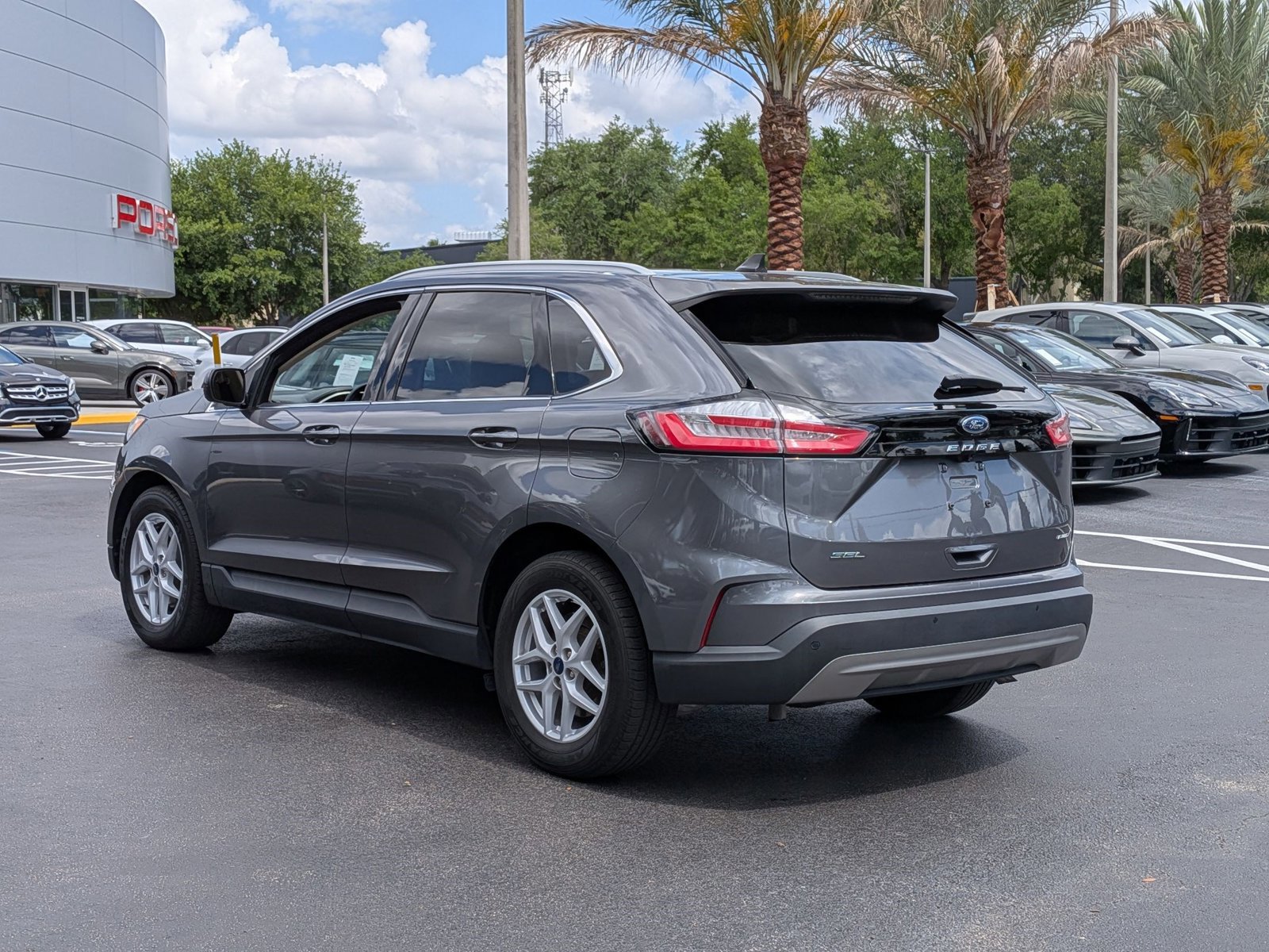Used 2021 Ford Edge SEL AWD/4WD video 3