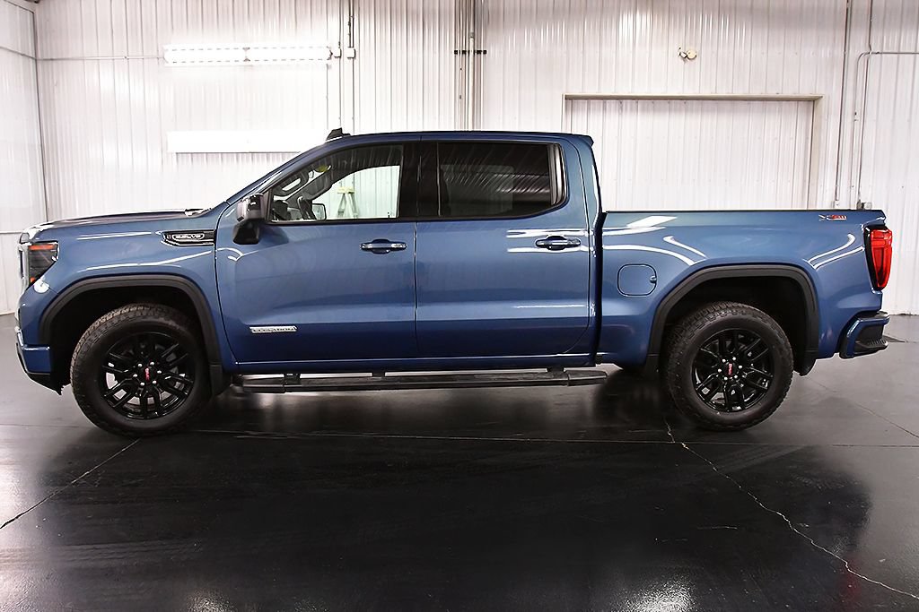 Used 2026 GMC Sierra 1500 Elevation w/ Elevation Premium Package AWD/4WD image 4