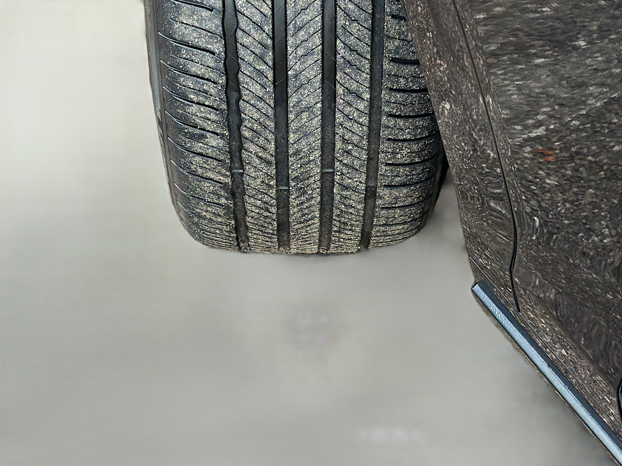 Used 2024 Genesis GV70 2.5T w/ Sport Prestige Package image 44