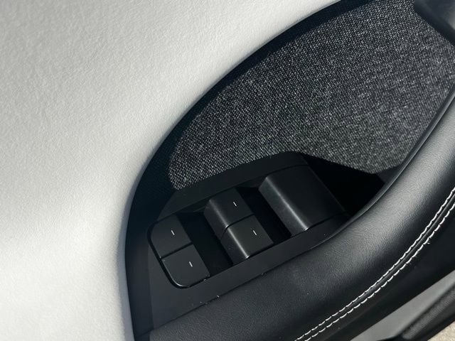 Used 2023 Tesla Model X image 14