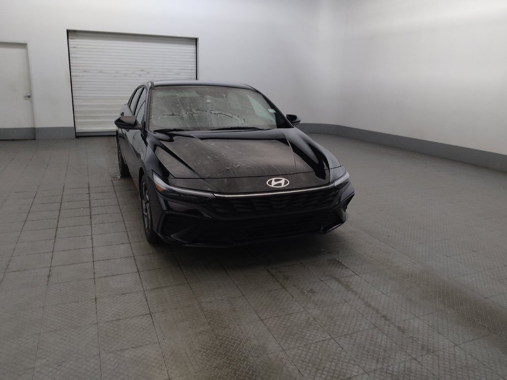 Used 2025 Hyundai Elantra Sport FWD image 14