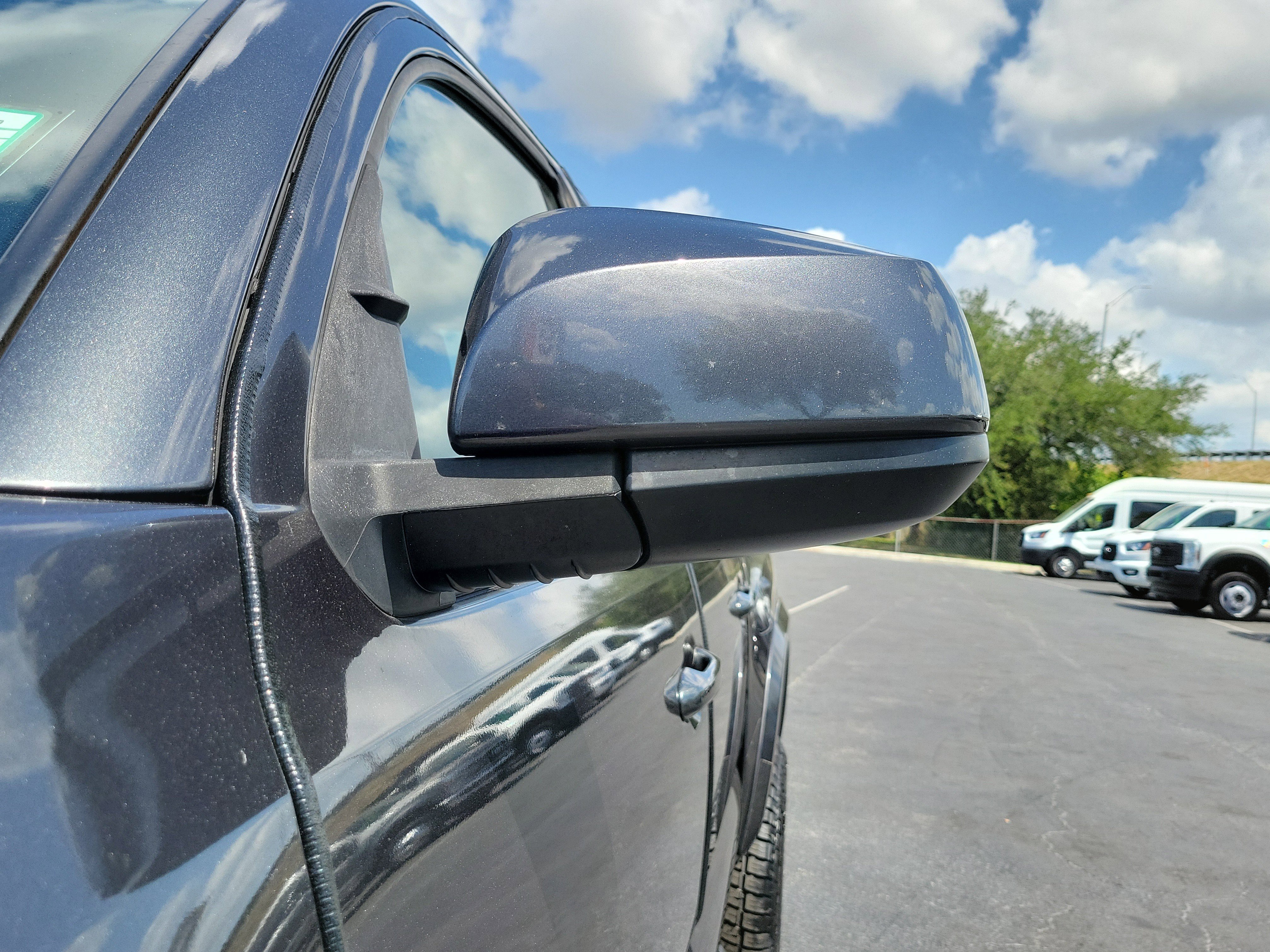 Used 2019 Toyota Tacoma SR5 AWD/4WD image 4