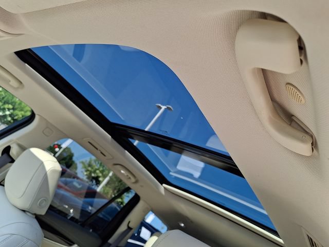 Used 2023 Cadillac XT6 Premium Luxury FWD image 9