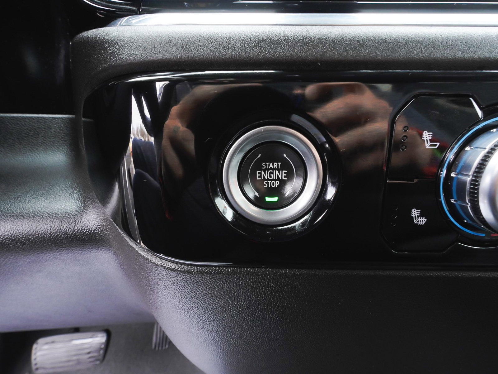 Used 2023 GMC Sierra 1500 Elevation image 23