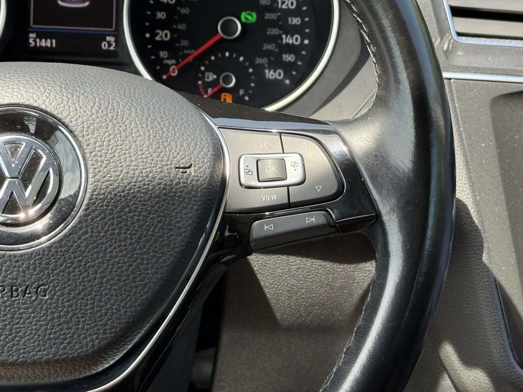 Used 2019 Volkswagen Tiguan SE AWD/4WD image 21