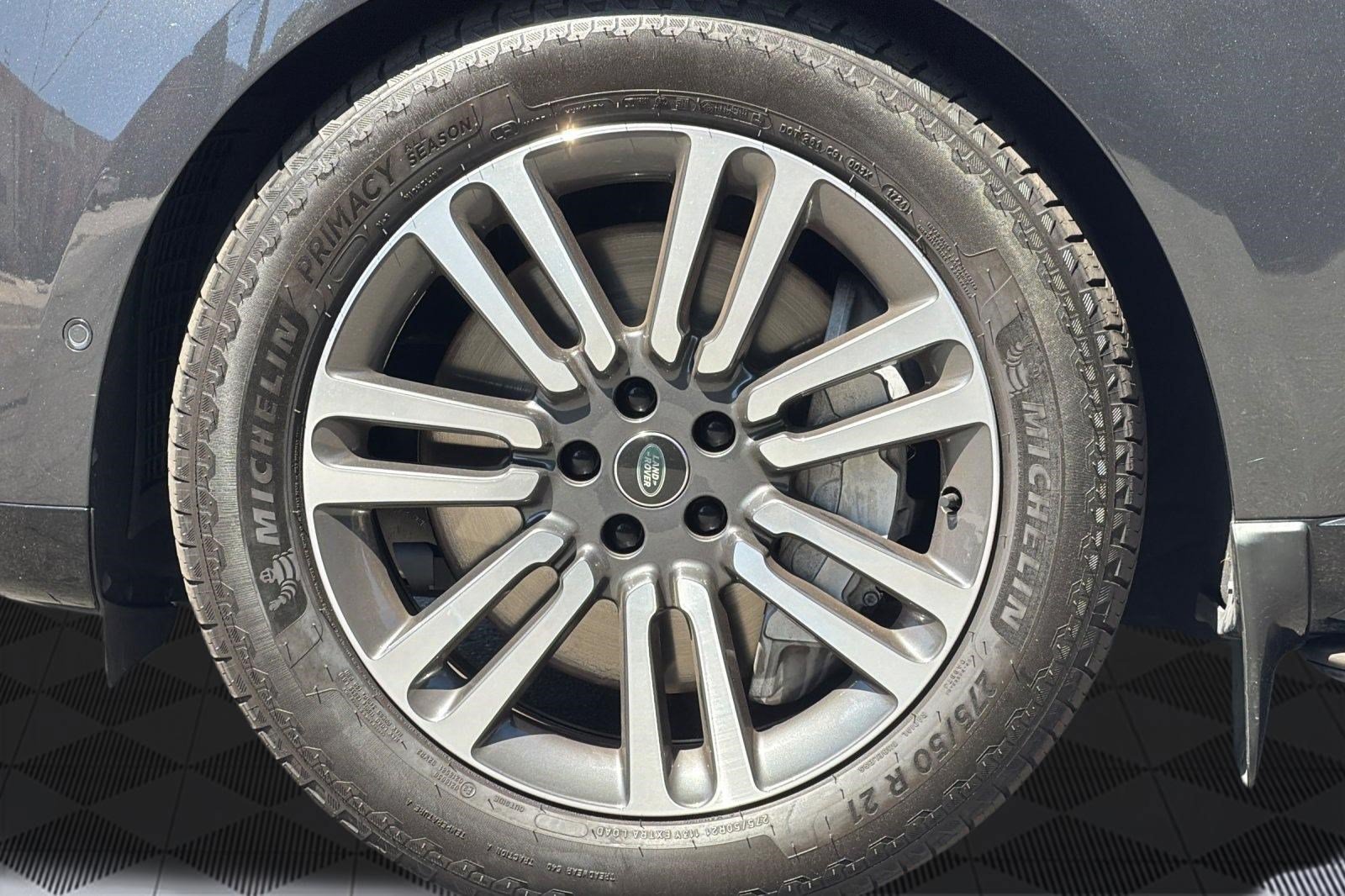 Used 2023 Land Rover Range Rover SE AWD/4WD image 13