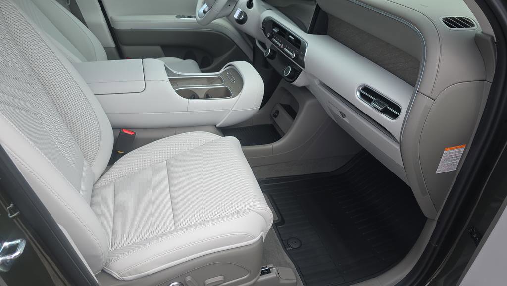 New 2026 Hyundai Palisade SEL Premium FWD image 12