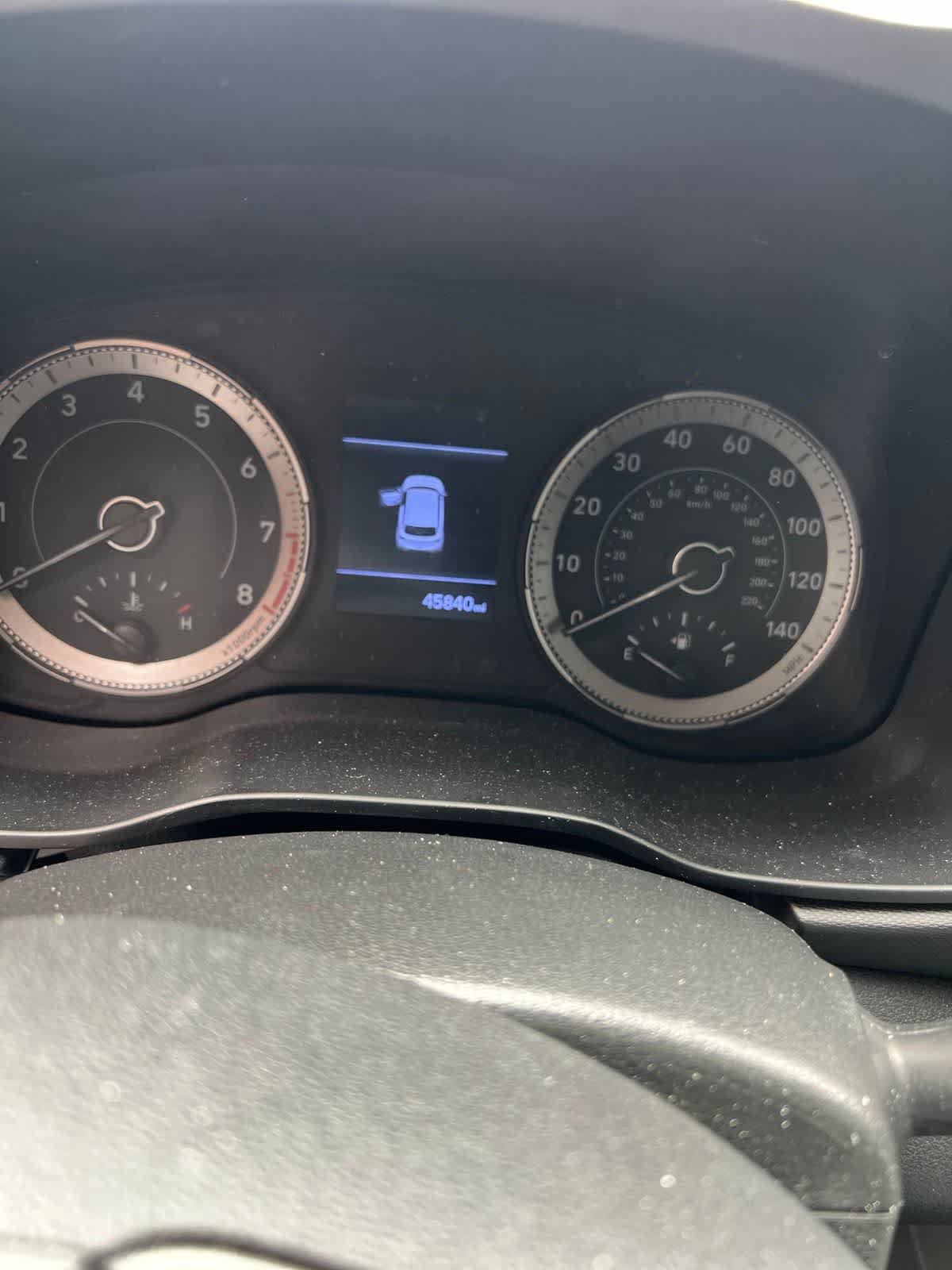 Used 2022 Hyundai Venue SE FWD image 4